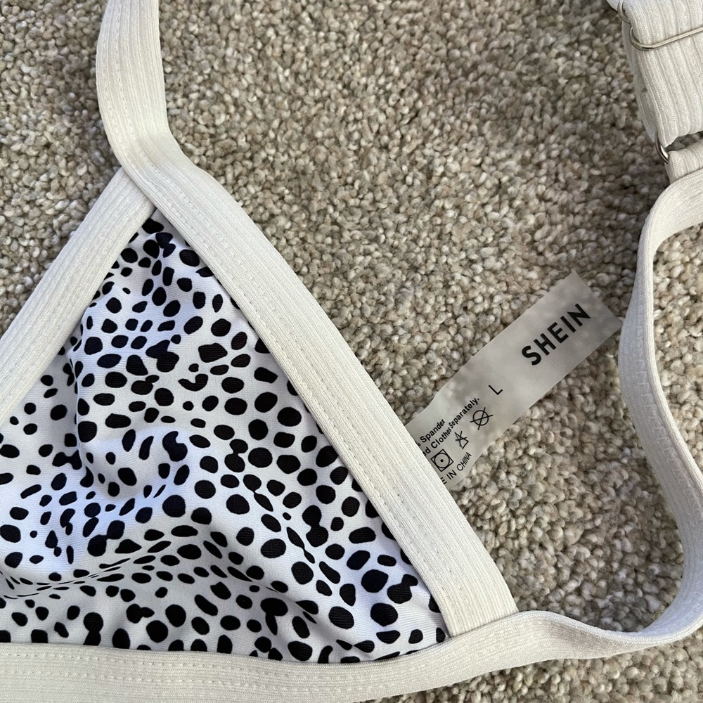 Shein bikini - Picture 2 of 3